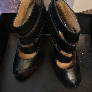 L.a.m.b Jalonna booties sz 8.5 black leather